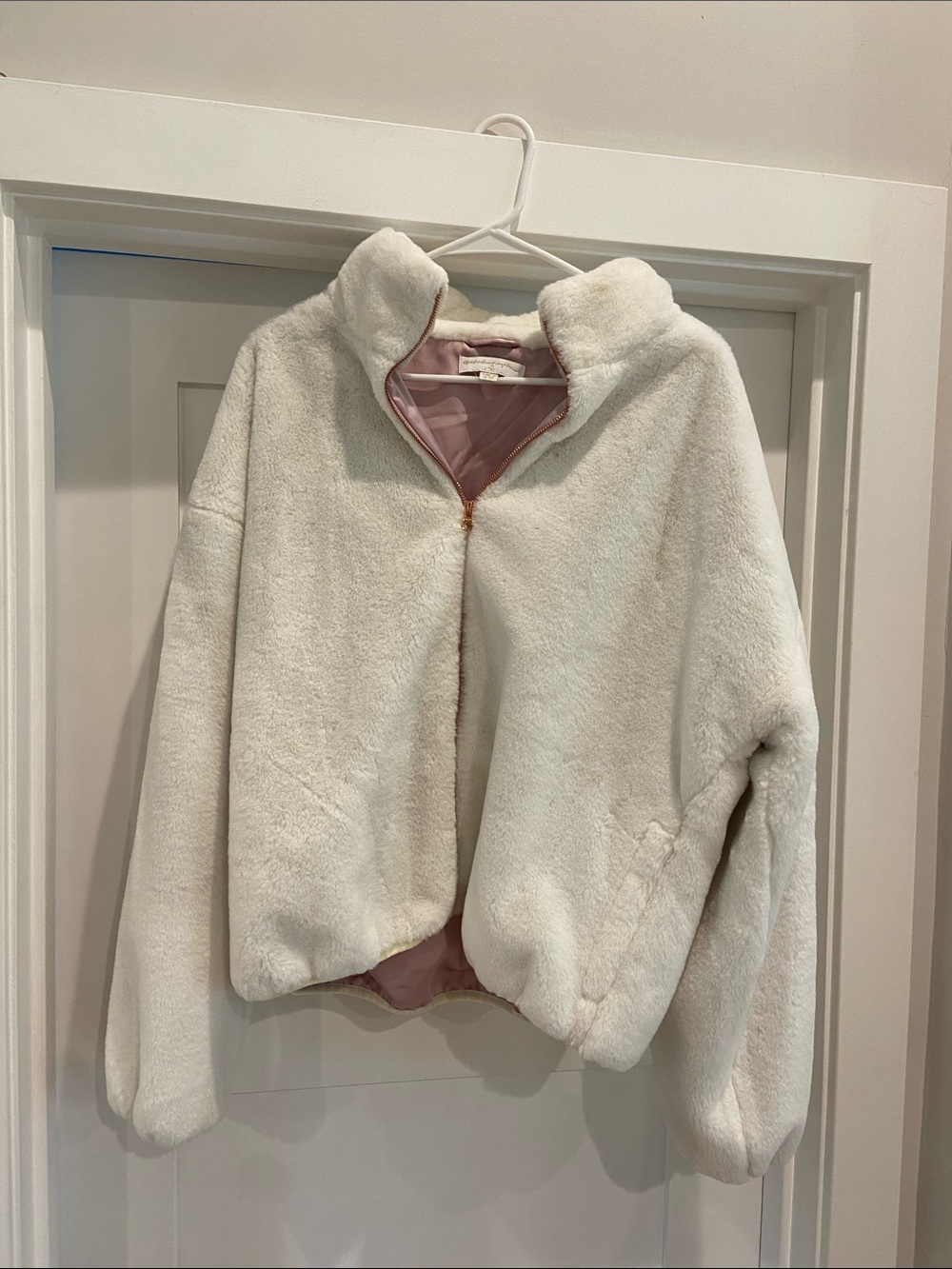 Spiritual Ganster Cozy Cream Zip Jacket with Pink Lining